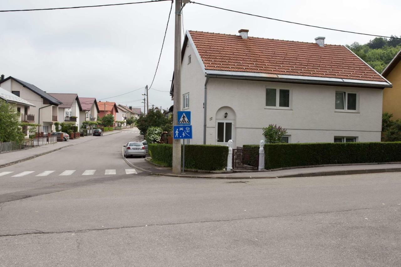 Apartman Antea Otocsán Kültér fotó